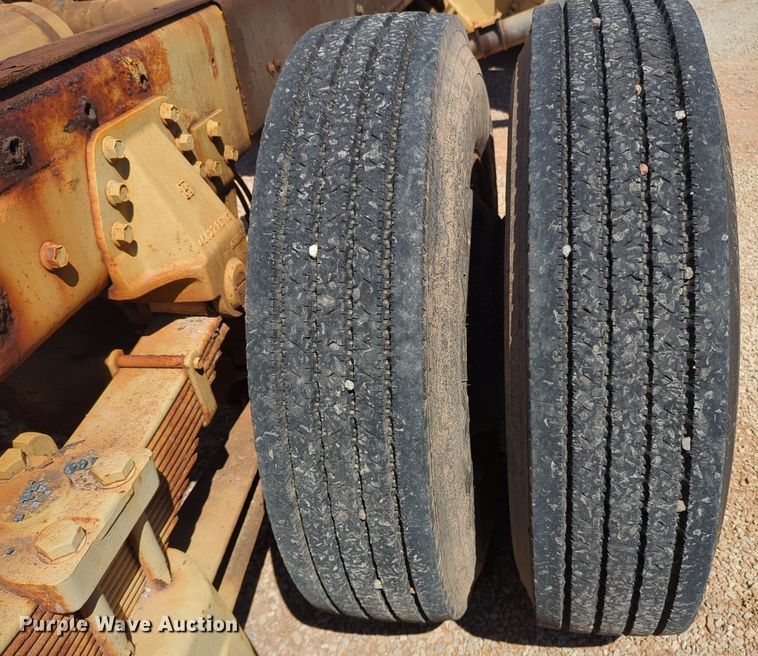 image for item NG9451 1984 AM General M-915-A1 truck cab and chassis