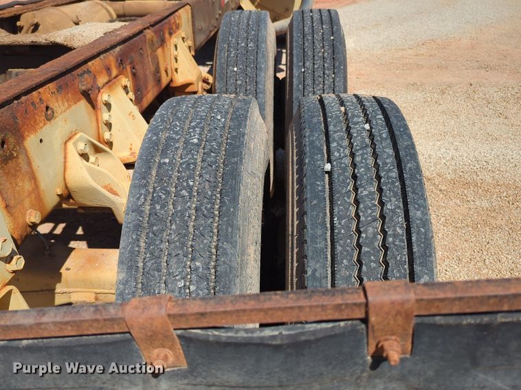 image for item NG9451 1984 AM General M-915-A1 truck cab and chassis