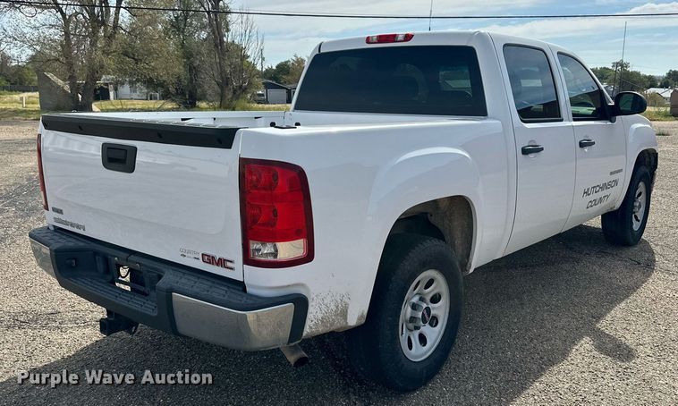 image for item NQ9001 2011 GMC Sierra 1500 Crew Cab pickup truck