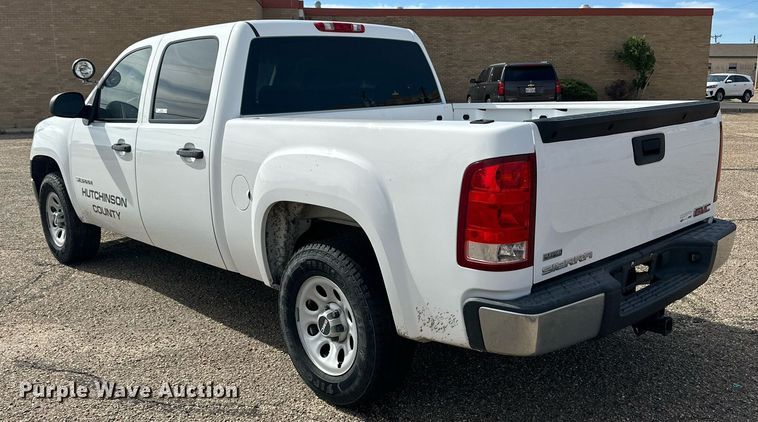 image for item NQ9001 2011 GMC Sierra 1500 Crew Cab pickup truck