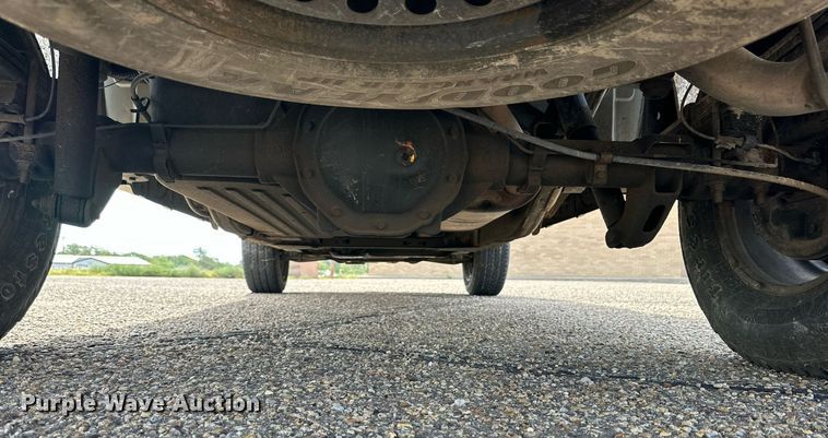 image for item NQ9001 2011 GMC Sierra 1500 Crew Cab pickup truck