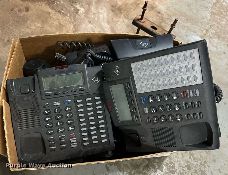 image for item NQ9015 ESI-200 phone system