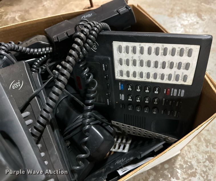 image for item NQ9015 ESI-200 phone system