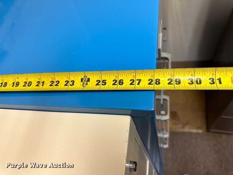 image for item NQ9020 (5) filing cabinets