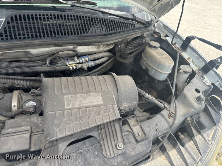 image for item NQ9769 2010 Chevrolet  Express 3500 shuttle bus