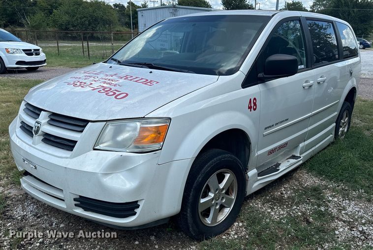 image for item NQ9772 2010 Dodge Grand Caravan  van