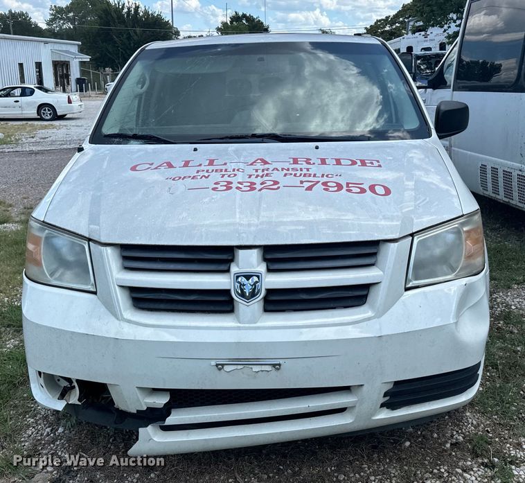 image for item NQ9772 2010 Dodge Grand Caravan  van