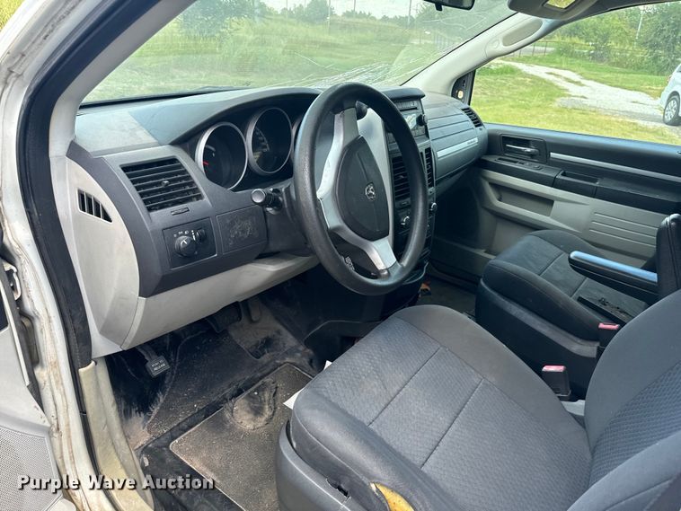 image for item NQ9772 2010 Dodge Grand Caravan  van
