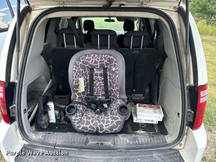 image for item NQ9772 2010 Dodge Grand Caravan  van