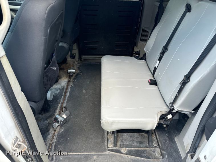 image for item NQ9772 2010 Dodge Grand Caravan  van