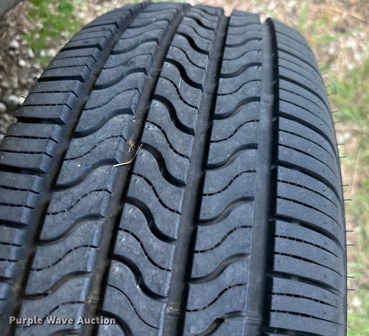 image for item NQ9772 2010 Dodge Grand Caravan  van