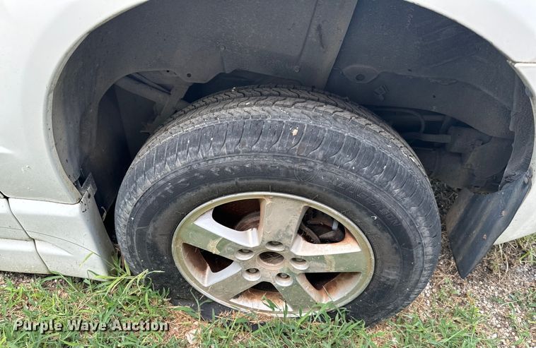 image for item NQ9772 2010 Dodge Grand Caravan  van