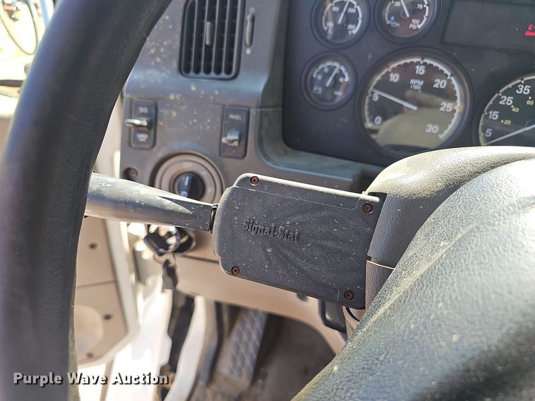 image for item NX9298 2008 Sterling  L-Line dump truck