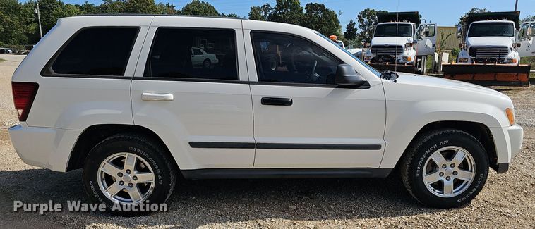 image for item NX9301 2007 Jeep  Grand Cherokee Laredo SUV