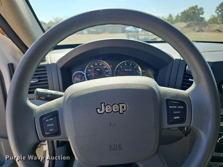 image for item NX9301 2007 Jeep  Grand Cherokee Laredo SUV