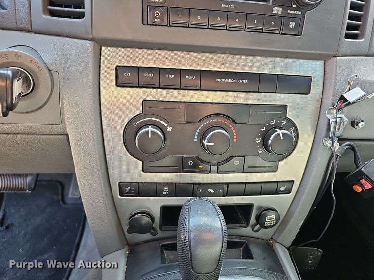 image for item NX9301 2007 Jeep  Grand Cherokee Laredo SUV