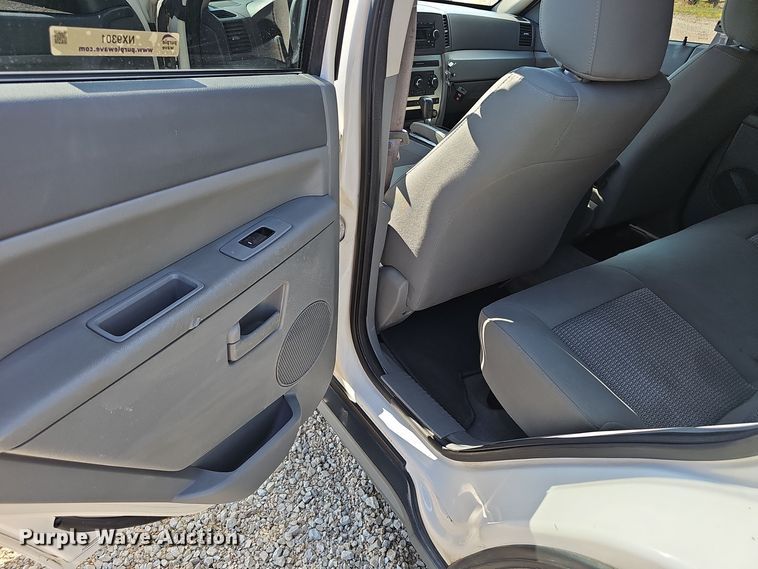 image for item NX9301 2007 Jeep  Grand Cherokee Laredo SUV