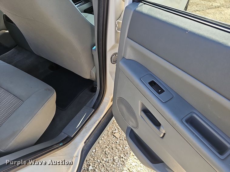 image for item NX9301 2007 Jeep  Grand Cherokee Laredo SUV