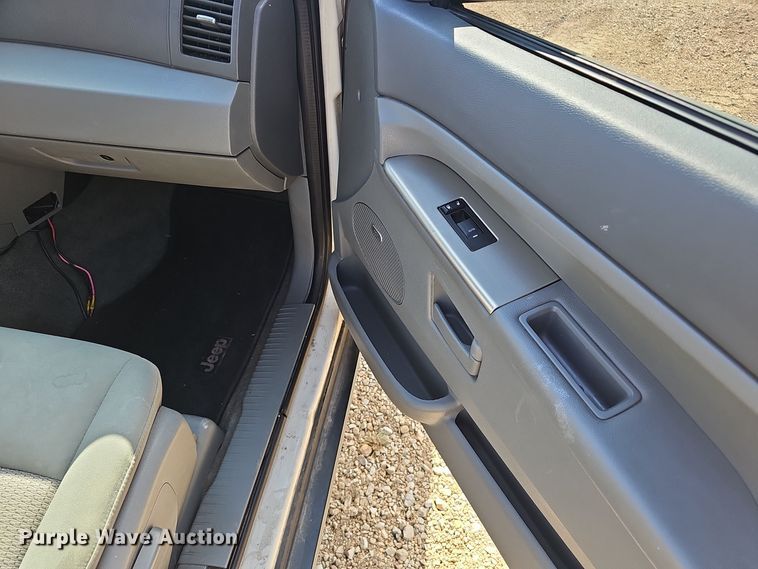 image for item NX9301 2007 Jeep  Grand Cherokee Laredo SUV