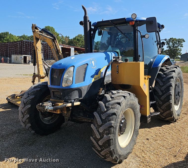 image for item NX9302 2010 New Holland  T6030 MFWD tractor
