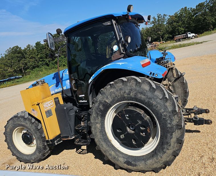 image for item NX9302 2010 New Holland  T6030 MFWD tractor