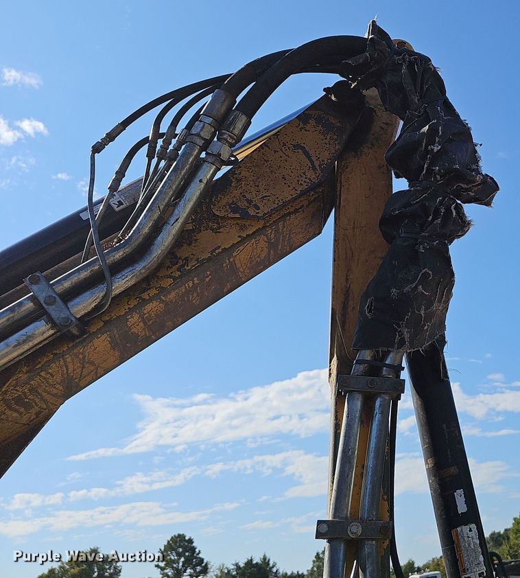 image for item NX9302 2010 New Holland  T6030 MFWD tractor