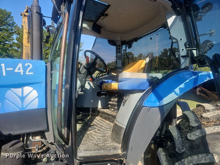 image for item NX9302 2010 New Holland  T6030 MFWD tractor