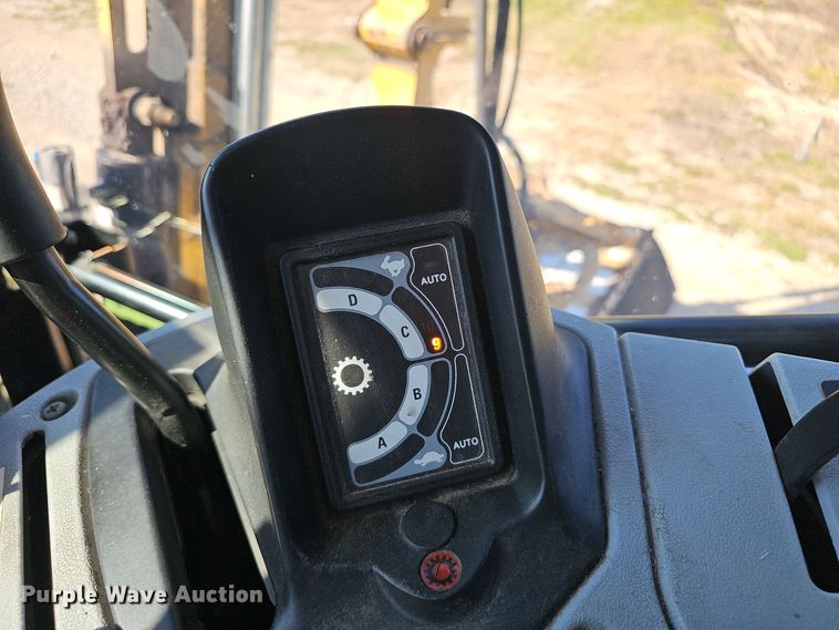 image for item NX9302 2010 New Holland  T6030 MFWD tractor