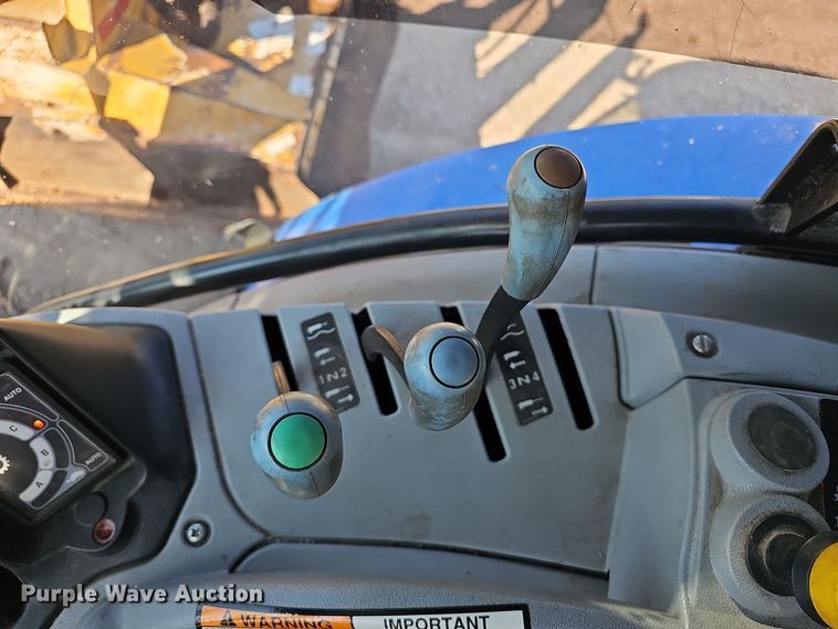 image for item NX9302 2010 New Holland  T6030 MFWD tractor