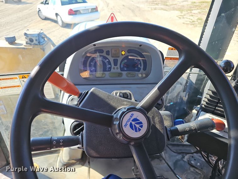 image for item NX9302 2010 New Holland  T6030 MFWD tractor