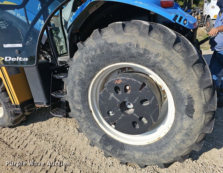 image for item NX9302 2010 New Holland  T6030 MFWD tractor