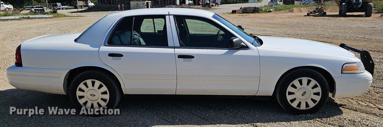 image for item NX9303 2011 Ford Crown Victoria Police Interceptor  