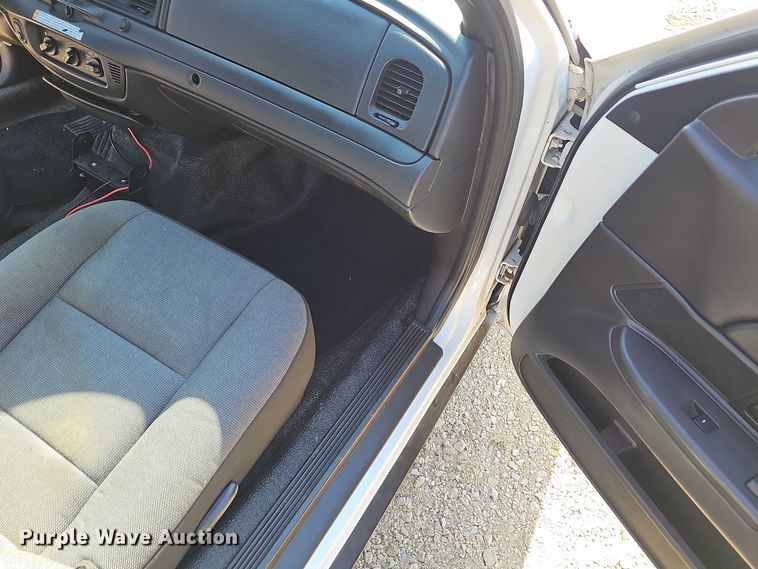 image for item NX9303 2011 Ford Crown Victoria Police Interceptor  