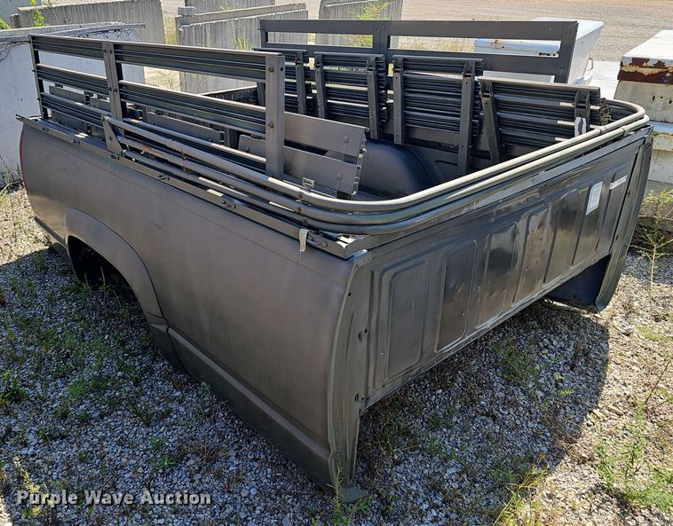 image for item NX9305 Chevrolet  pickup truck bed