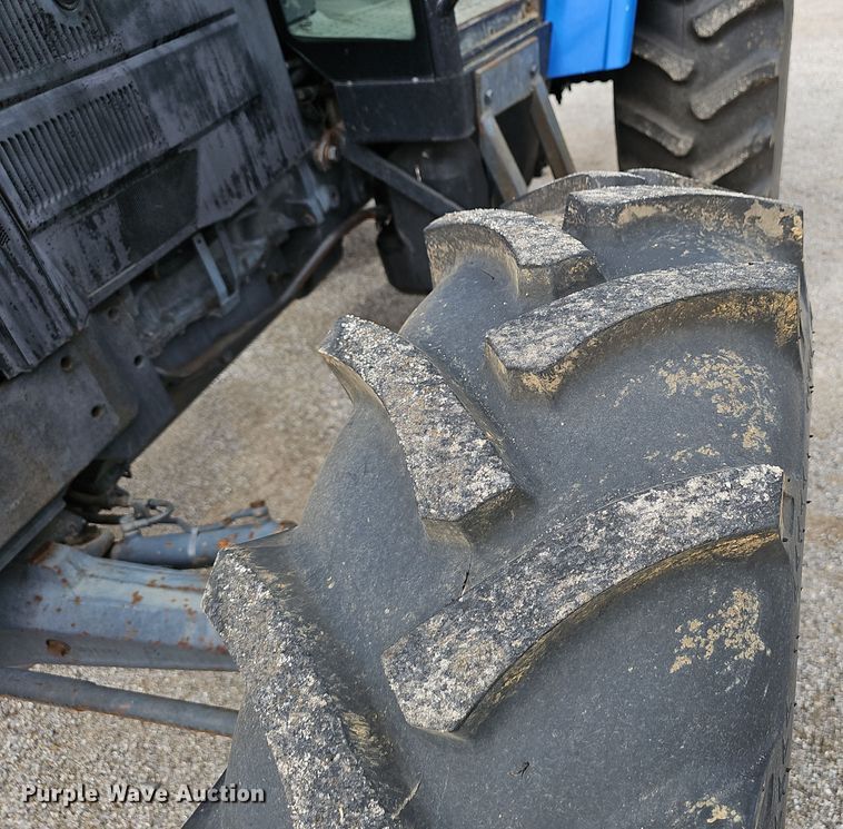 image for item NX9323 Ford 7740 SLE MFWD tractor