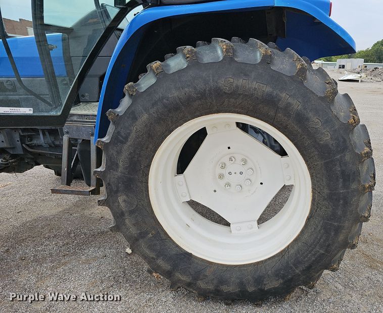 image for item NX9323 Ford 7740 SLE MFWD tractor