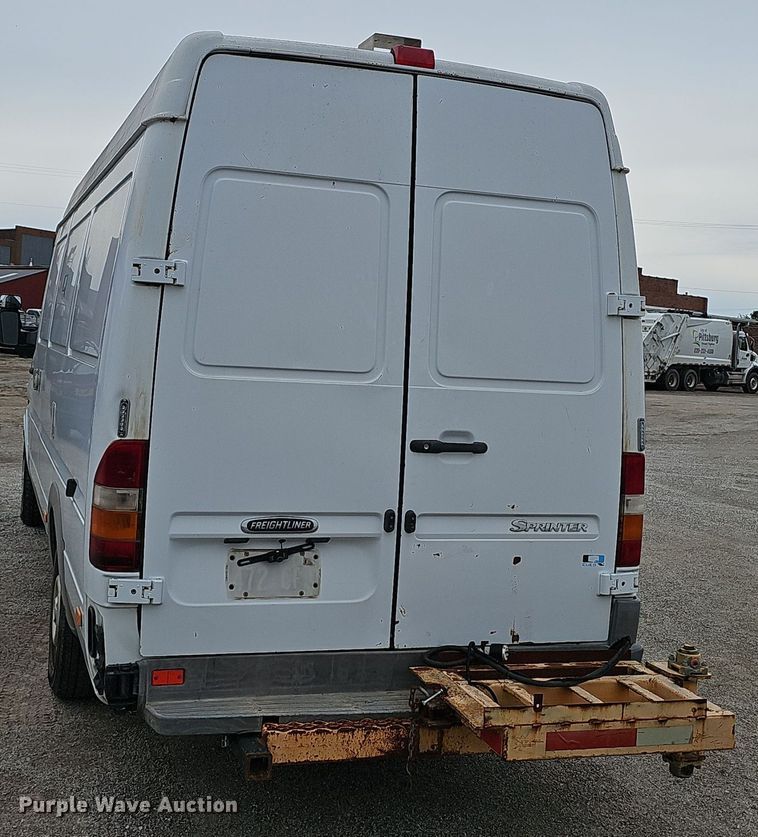 image for item NX9324 2005 Freightliner 2500 SHC sewer inspection van