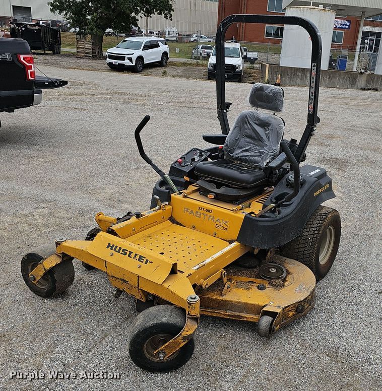 image for item NX9338 2020 Hustler Fastrack SDX ZTR lawn mower