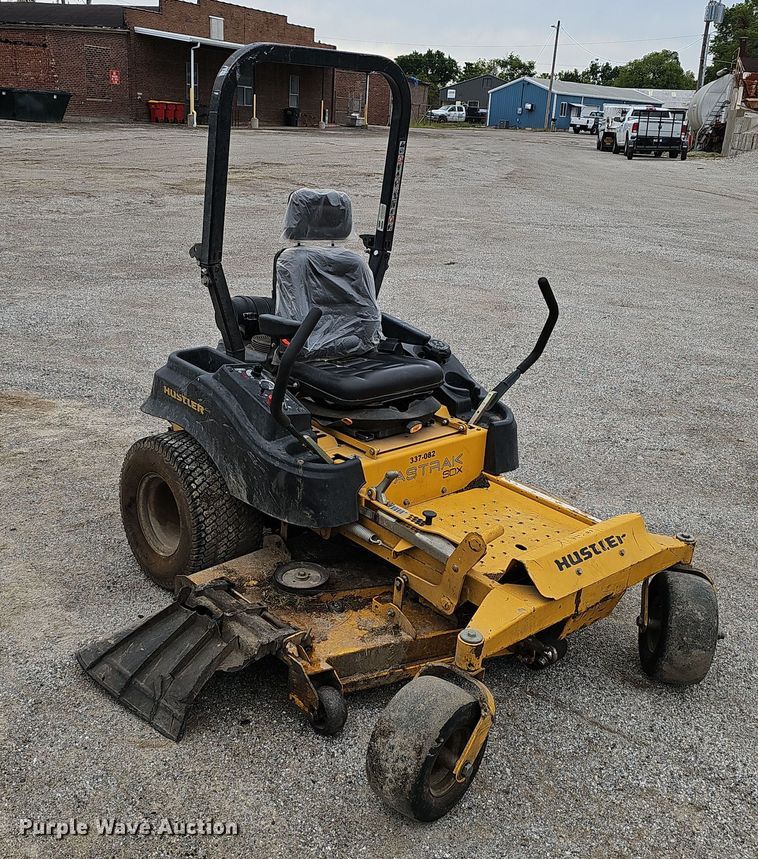 image for item NX9338 2020 Hustler Fastrack SDX ZTR lawn mower