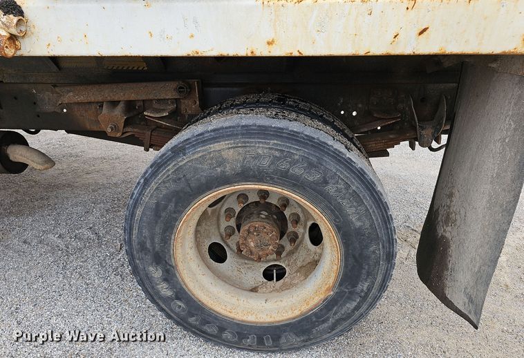 image for item NX9341 2005 Chevrolet C6500 dump truck