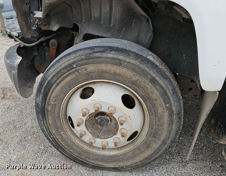 image for item NX9341 2005 Chevrolet C6500 dump truck