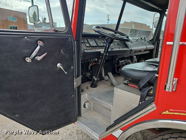 image for item NX9348 1987 Pierce Arrow pumper fire truck