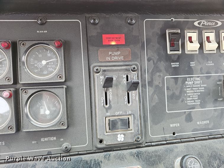 image for item NX9348 1987 Pierce Arrow pumper fire truck