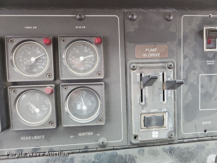 image for item NX9348 1987 Pierce Arrow pumper fire truck