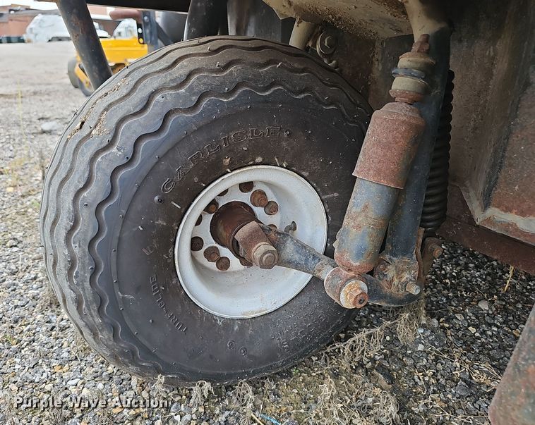 image for item NX9349 Cushman Turf Truckster utility vehicle