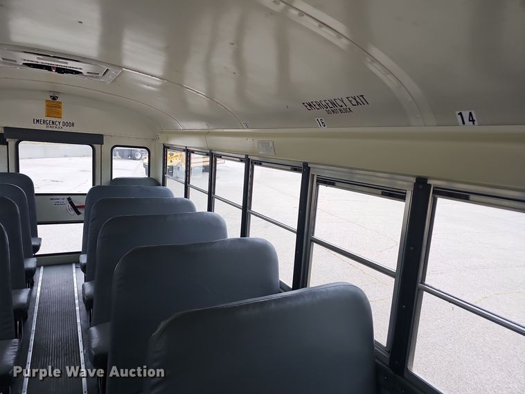 image for item NX9386 2013 IC CE school bus