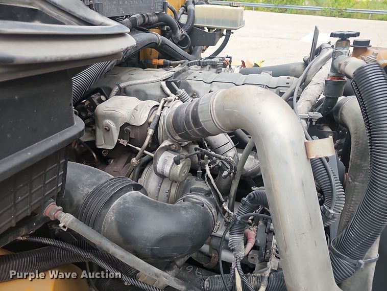 image for item NX9386 2013 IC CE school bus