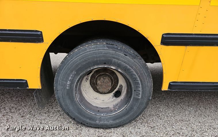 image for item NX9386 2013 IC CE school bus
