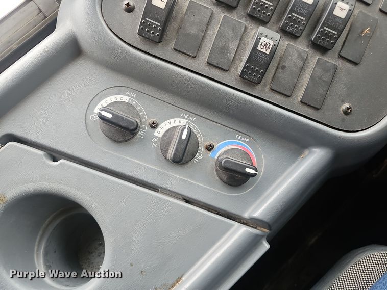 image for item NX9387 2008 International  CE300 school bus