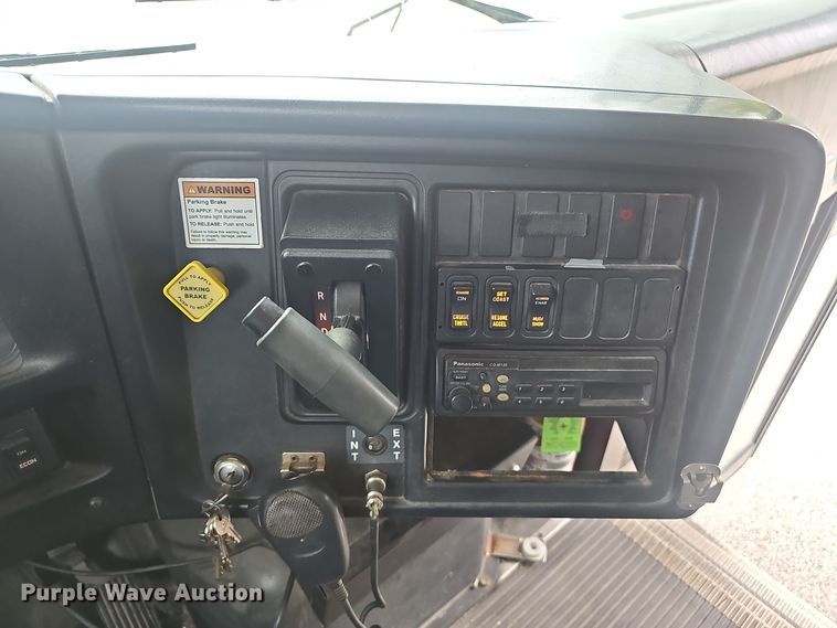 image for item NX9387 2008 International  CE300 school bus